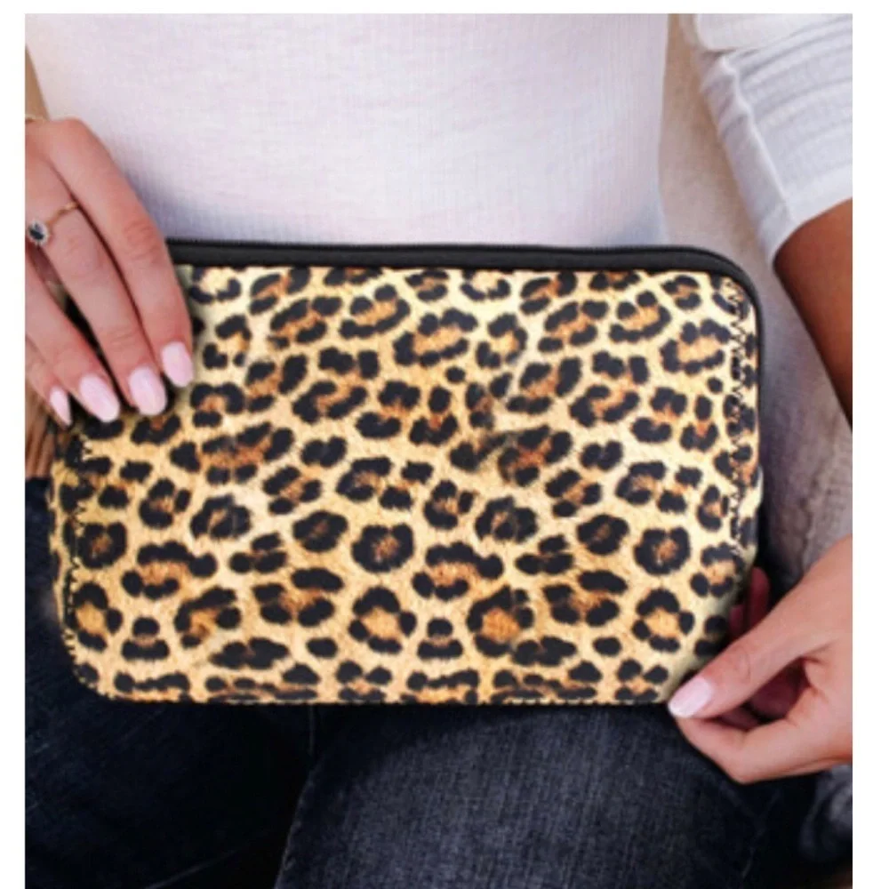 Leopard print cosmetic storage bag